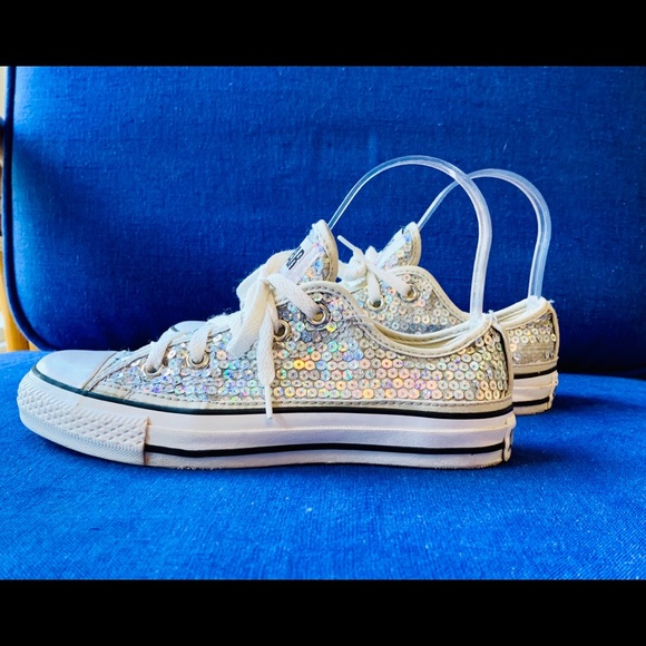 Converse Rainbow Sequined Chuck Taylor Low Tops 6 - Picture 4 of 9